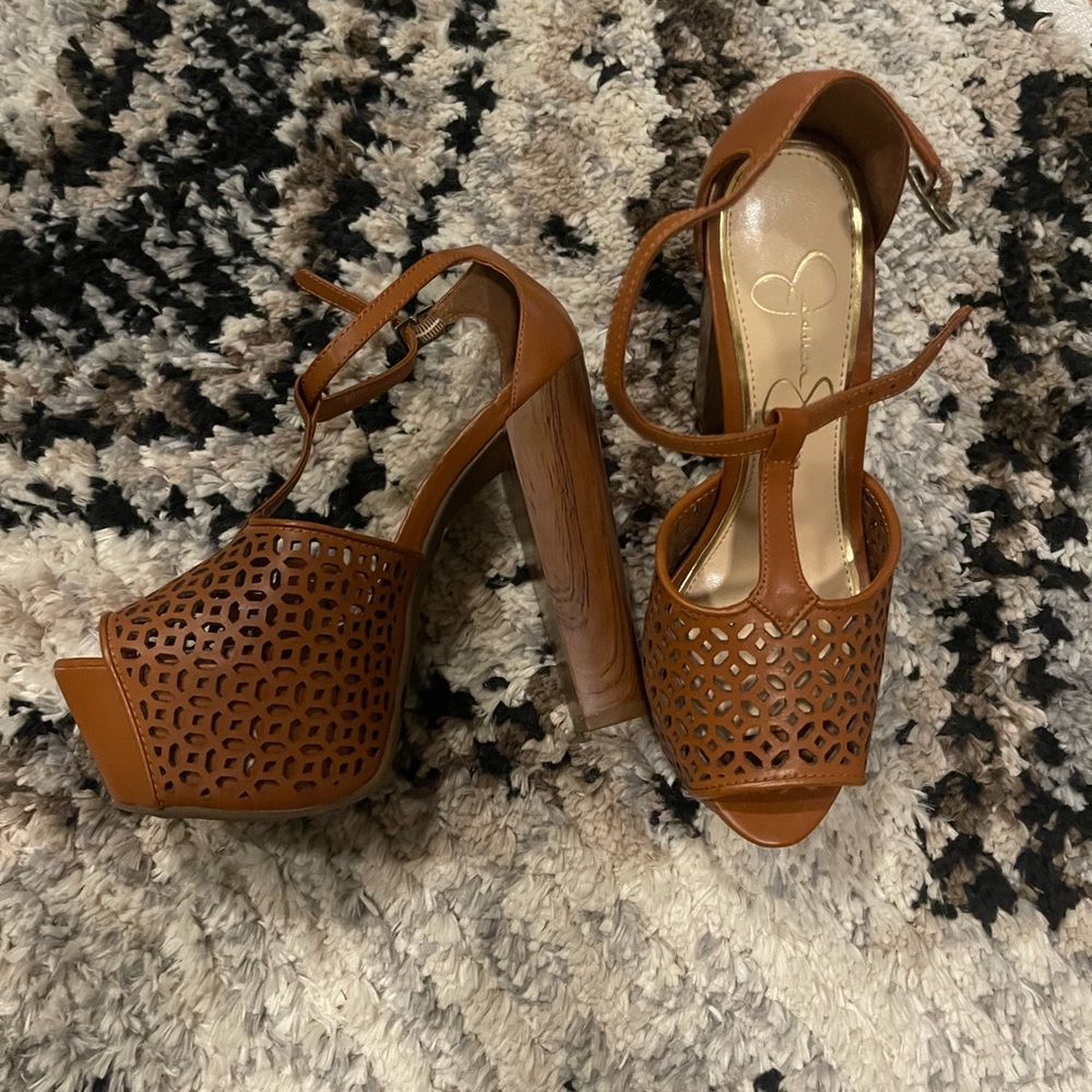 Platform never worn heels